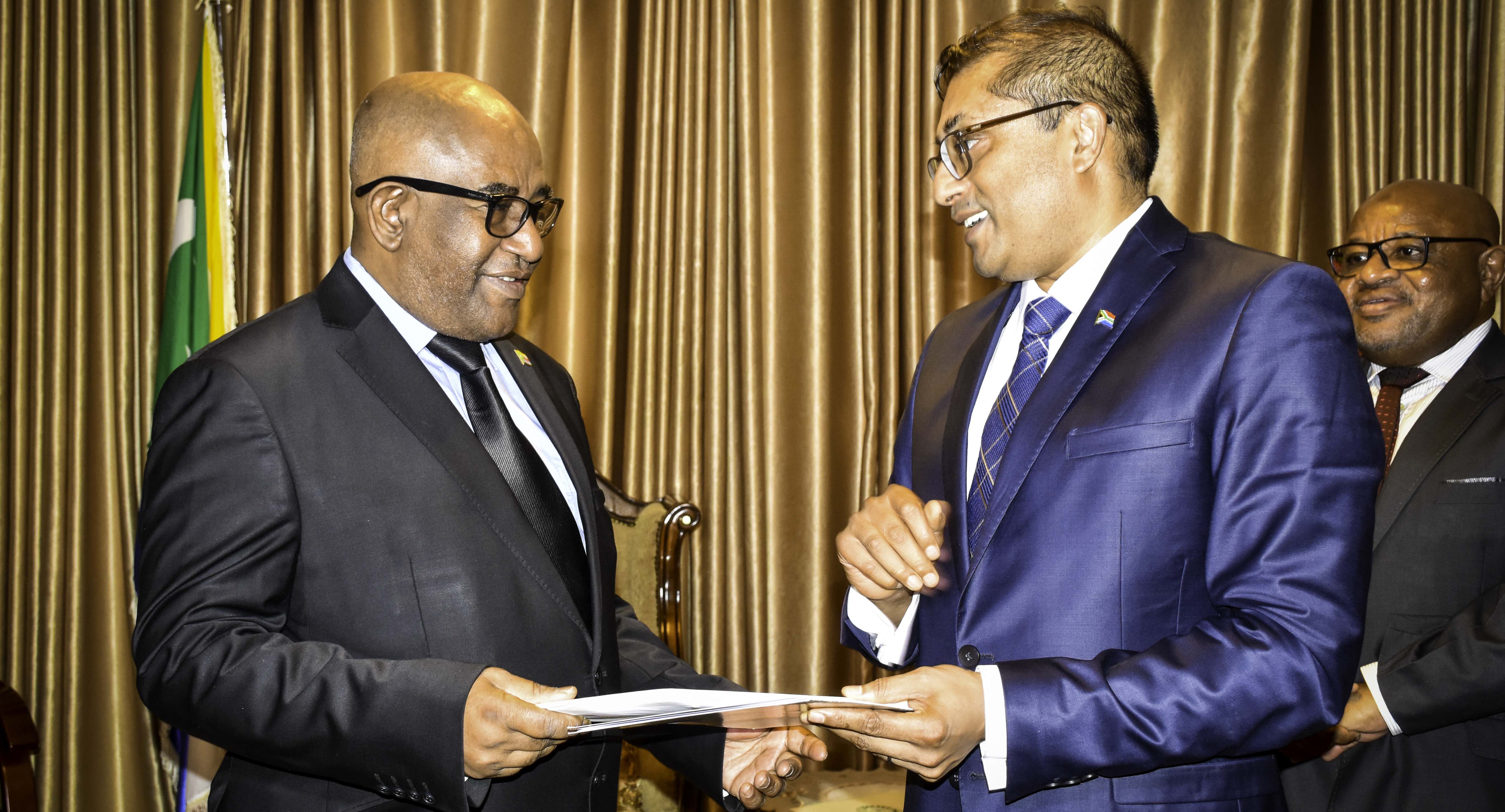 Lettres de créance de l’Ambassadeur d’Afrique du Sud